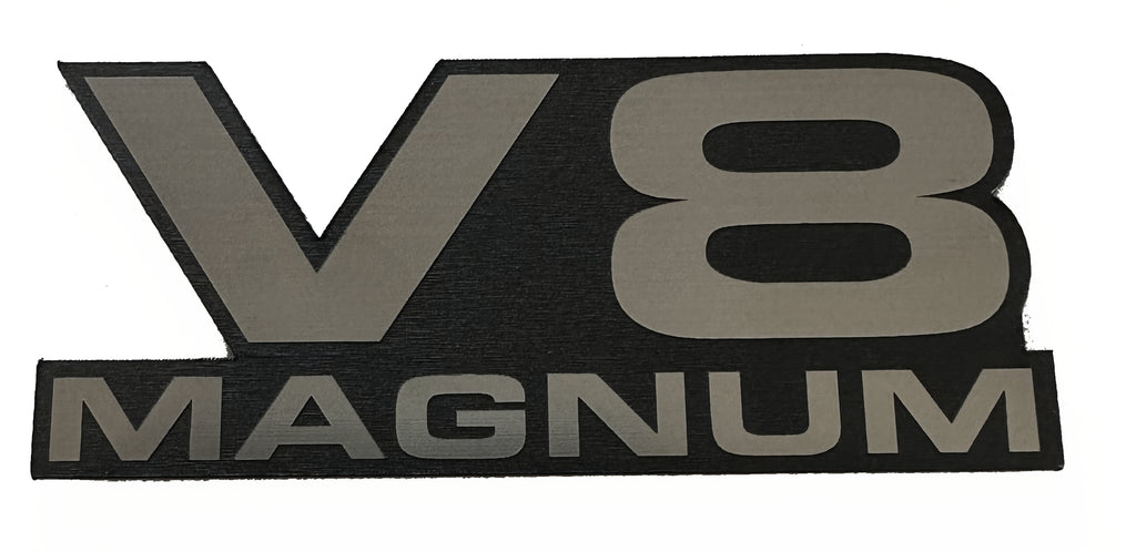 V8 Magnum Emblem
